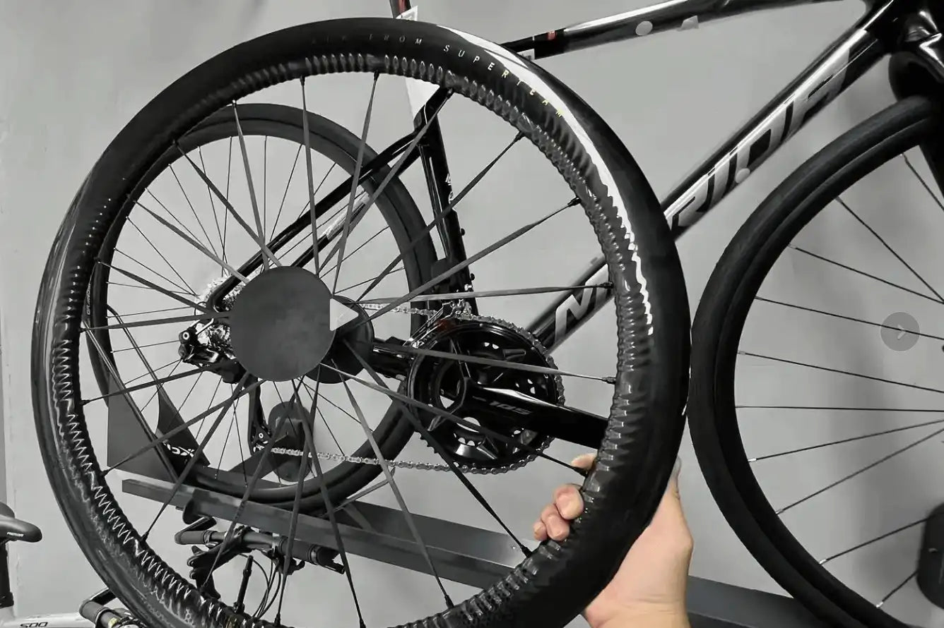 Fatigue resistance: one of the biggest differences between amateurs and professional cyclists - Superteam Wheels