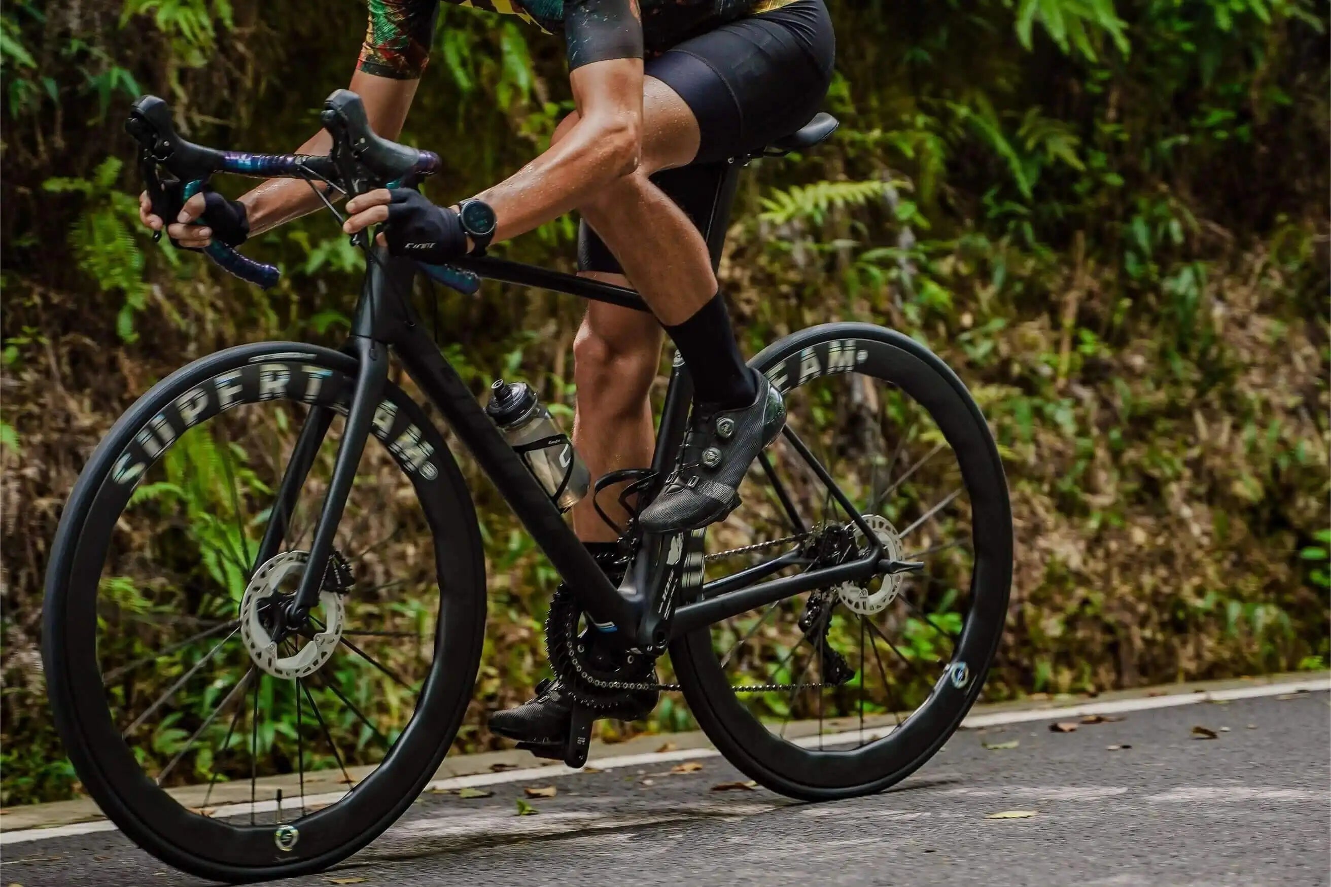 Key elements to conquer a mountain - Superteam Wheels