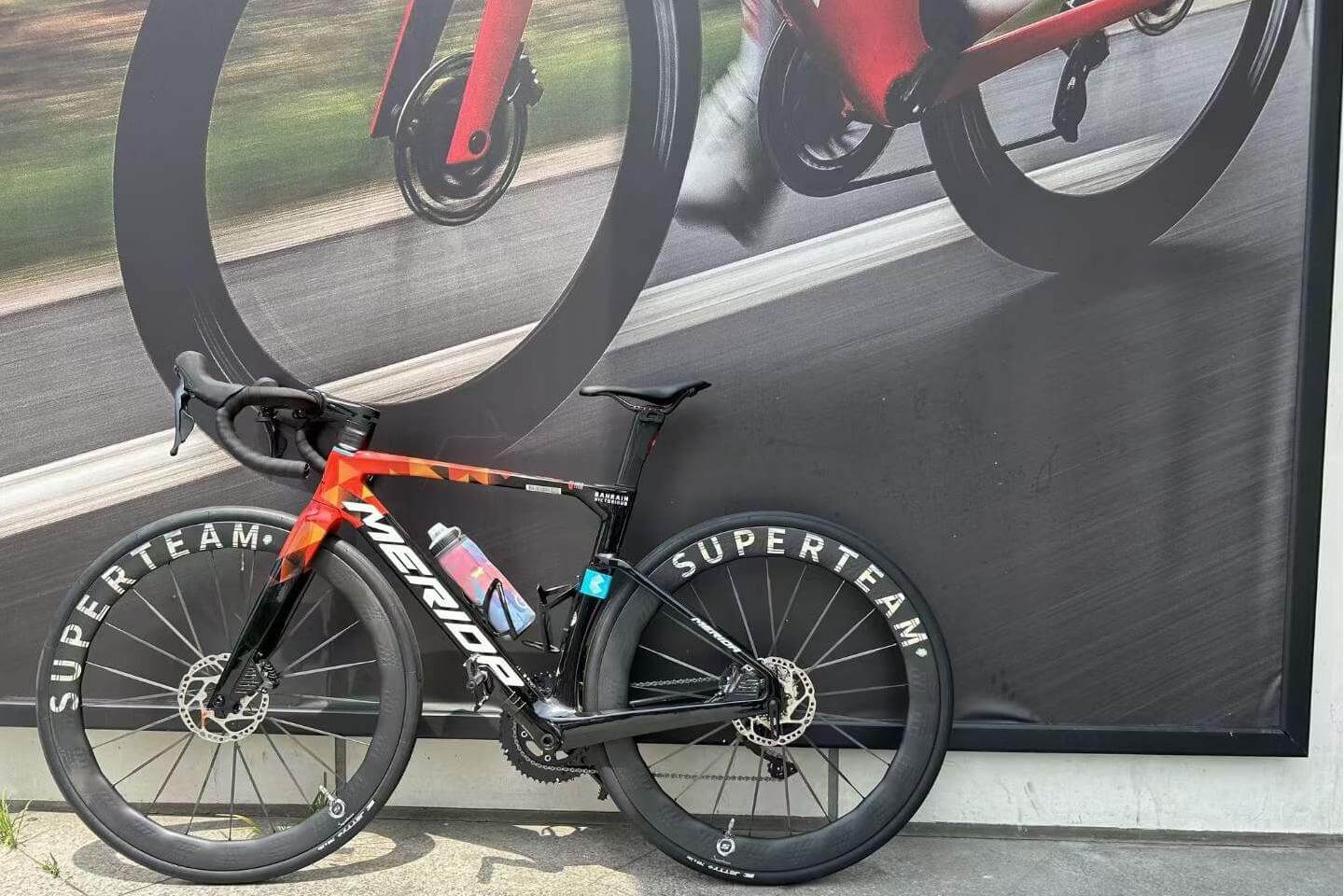 High-End vs Budget Carbon Gravel Wheels: How big is the difference in actual use? - Superteam Wheels