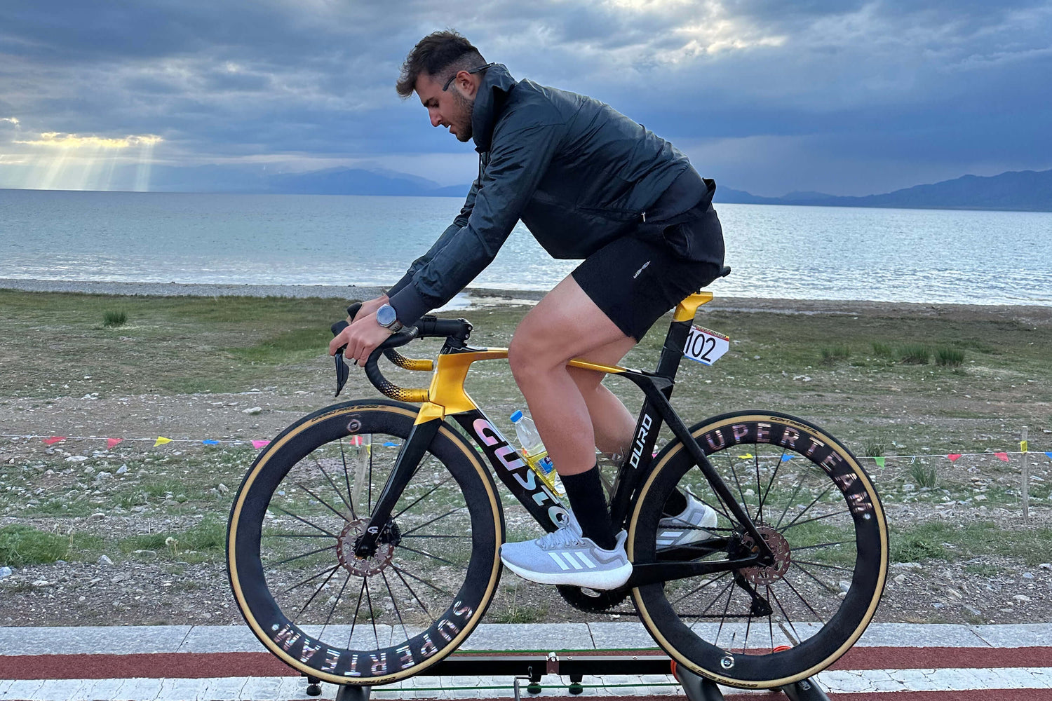 Why a Lightweight Carbon Fiber Wheelset is a Game-Changer for Your Ride