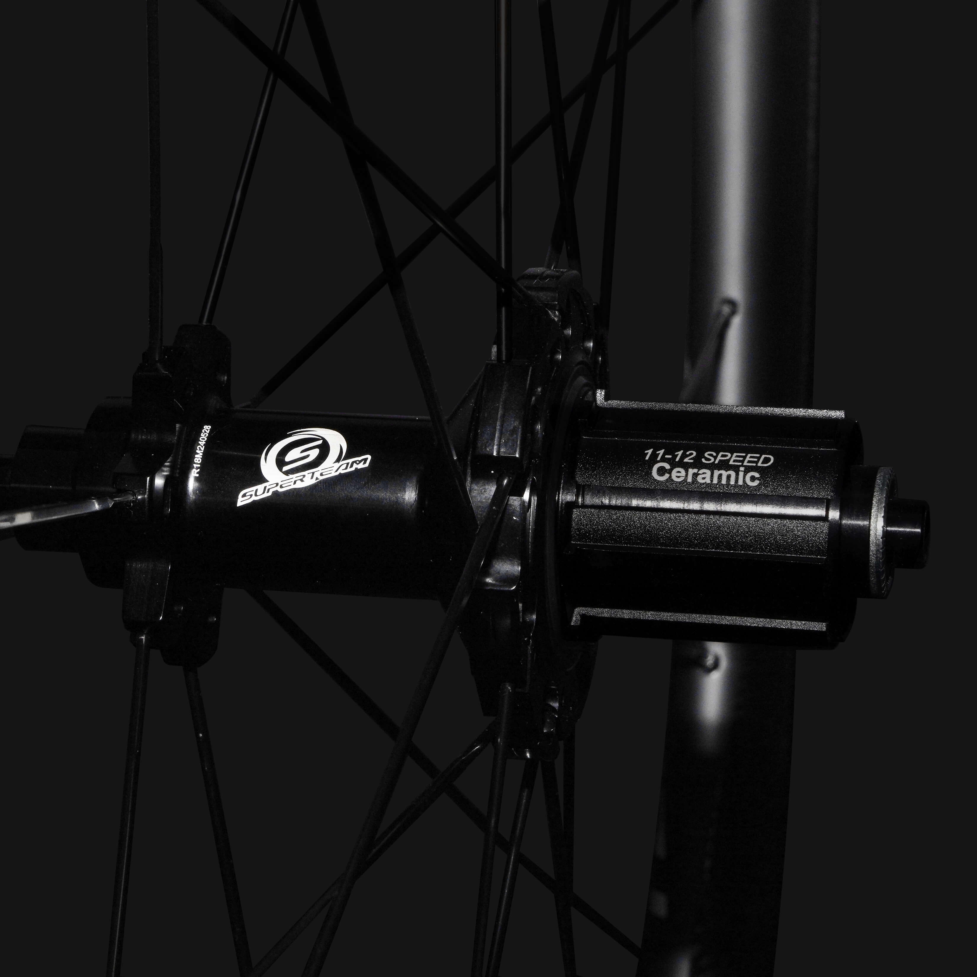 Classic PRO R25 - 50 Carbon Wheelset RIM Brake Black Decals - Superteam Wheels