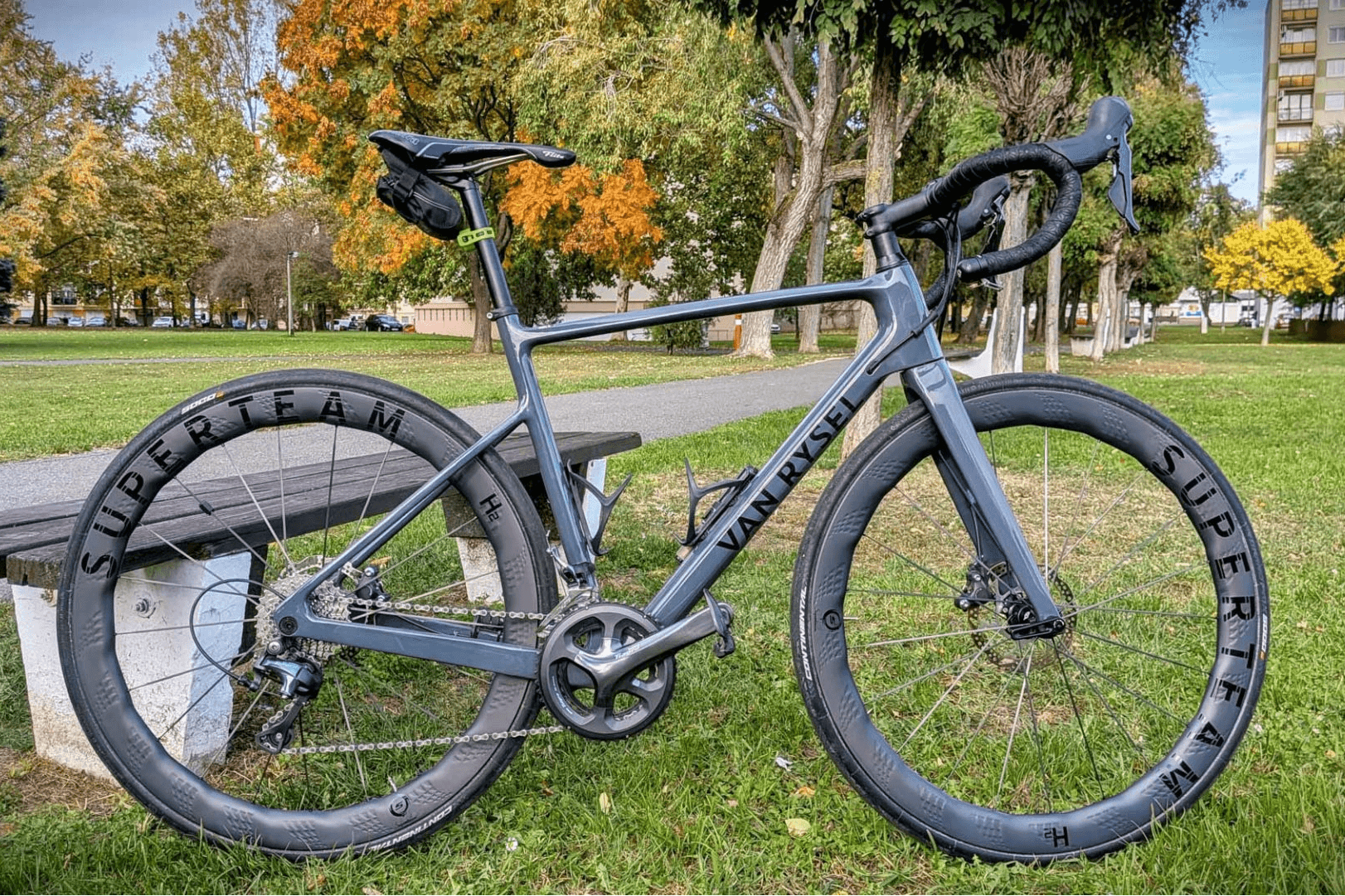 Understanding the Basics of a Bike Spoke and How It Affects Ride Performance