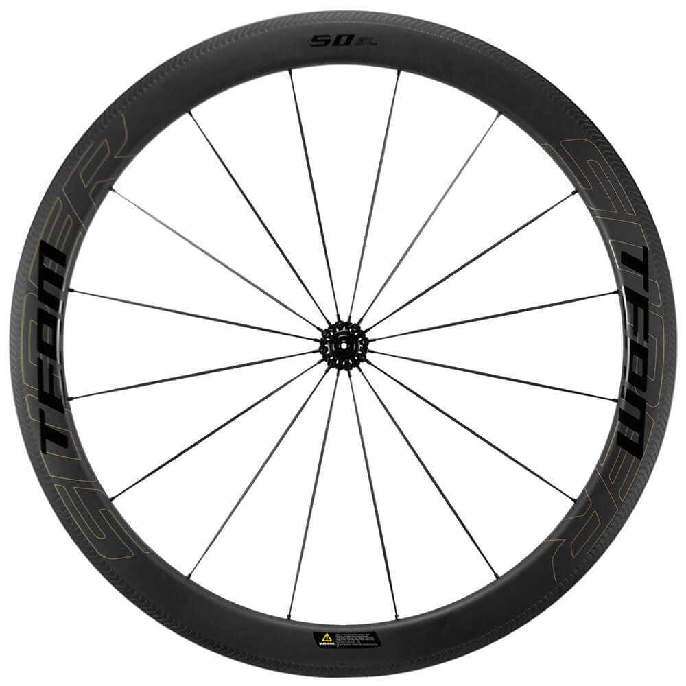 Unrivaled Agility with Ultra-Light Carbon Spokes